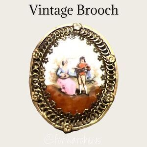 Vintage Romantic Oval Brooch